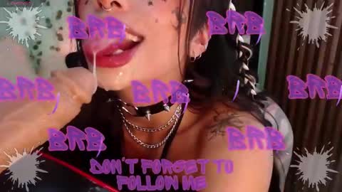 Snapshot of hollyxx_ chatting on January 29, 2025, 9:17 pm holly online show from January 29, 2025, 9:17 pm