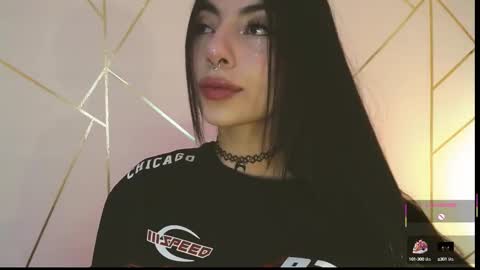 Snapshot of hollyxx_ chatting on February 21, 2025, 9:43 pm holly online show from February 21, 2025, 9:43 pm