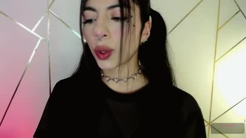 Snapshot of hollyxx_ chatting on March 1, 2025, 3:38 pm holly online show from March 1, 2025, 3:38 pm