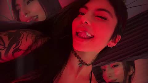 Snapshot of hollyxx_ chatting on March 5, 2025, 5:29 am holly online show from March 5, 2025, 5:29 am