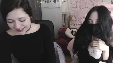 Ho Lee Sheet online show from January 14, 2025, 5:23 pm