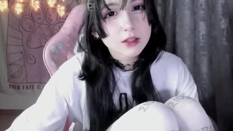 Ho Lee Sheet online show from November 10, 2025, 6:29 pm