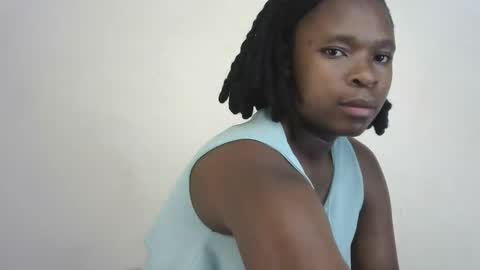 holy_ebony online show from April 14, 2026, 11:00 pm