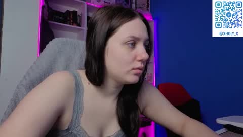 Snapshot of holy_kveta chatting on February 11, 2026, 3:11 am Kviki online show from February 11, 2026, 3:11 am