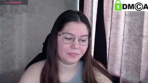 Welcome guys  Pleasure to see you all here  My name is MichaelaTip menu is active Private is open  online show from February 20, 2026, 5:48 am