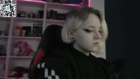 holy_mistresss online show from February 21, 2026, 9:43 am