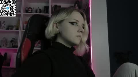 holy_mistresss online show from March 15, 2026, 10:21 am