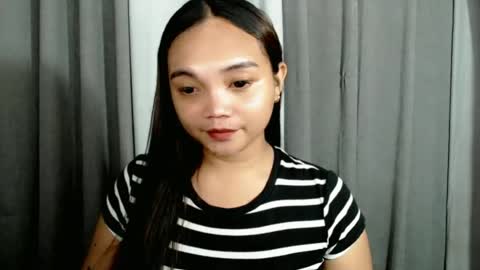 Snapshot of holy_shine chatting on June 14, 2026, 11:07 pm Bella online show from June 14, 2026, 11:07 pm