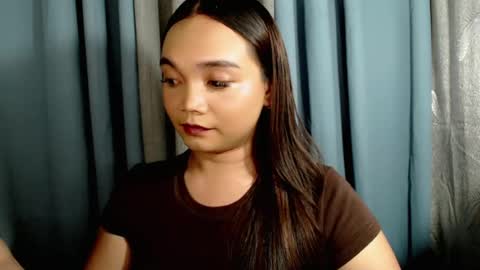 Snapshot of holy_shine chatting on July 19, 2026, 8:01 pm Bella online show from July 19, 2026, 8:01 pm