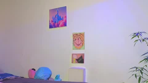 Snapshot of holy_taby_ chatting on May 27, 2026, 11:24 pm online show from May 27, 2026, 11:24 pm