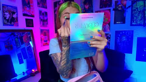   online show from December 6, 2024, 9:24 pm