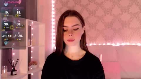 Snapshot of holymiax chatting on September 9, 2025, 3:28 am Mia online show from September 9, 2025, 3:28 am