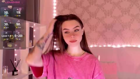 Snapshot of holymiax chatting on September 13, 2025, 3:28 am Mia online show from September 13, 2025, 3:28 am