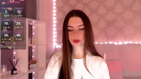 Snapshot of holymiax chatting on September 18, 2025, 3:41 am Mia online show from September 18, 2025, 3:41 am