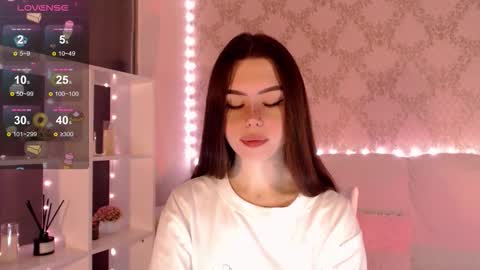 Snapshot of holymiax chatting on October 4, 2025, 3:48 am Mia online show from October 4, 2025, 3:48 am