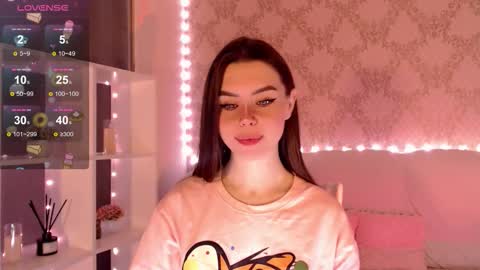 Snapshot of holymiax chatting on October 6, 2025, 3:37 am Mia online show from October 6, 2025, 3:37 am