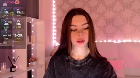 Snapshot of holymiax chatting on October 10, 2025, 3:38 am Mia online show from October 10, 2025, 3:38 am