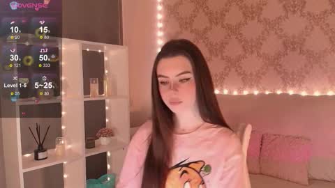 Mia online show from February 17, 2026, 3:36 am