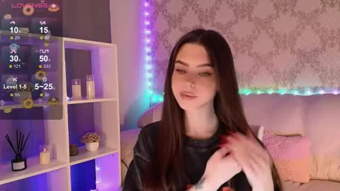 Snapshot of holymiax chatting on May 14, 2026, 4:08 am Mia online show from May 14, 2026, 4:08 am