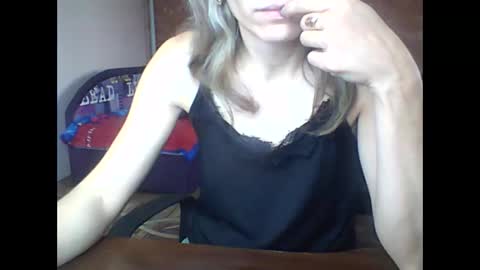 honey0bunny35 online show from December 14, 2024, 8:02 am