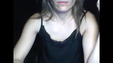honey0bunny35 online show from December 18, 2024, 7:52 pm