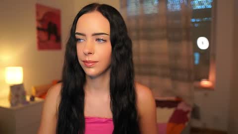 Kate online show from September 17, 2025, 1:13 pm