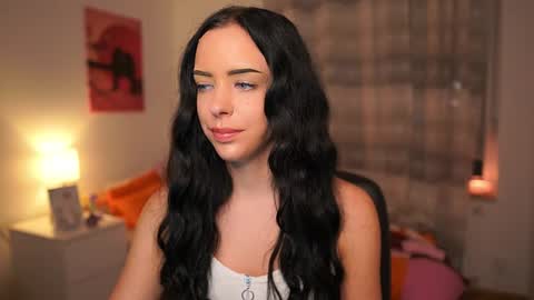 Kate online show from September 22, 2025, 6:54 pm