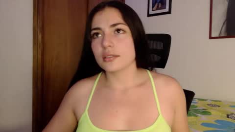 Snapshot of honey_aynur chatting on September 24, 2025, 7:28 pm Honey Aynu online show from September 24, 2025, 7:28 pm