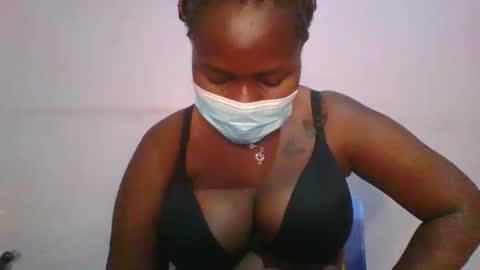 Snapshot of honey_beb chatting on September 21, 2025, 4:36 am honey_beb online show from September 21, 2025, 4:36 am