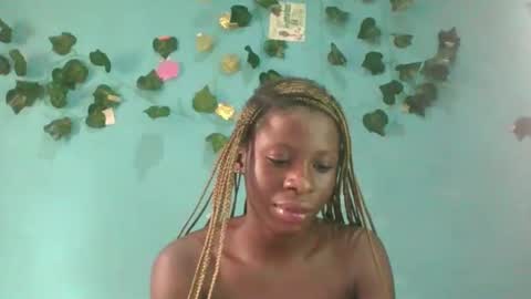 Queen online show from October 6, 2025, 9:07 am