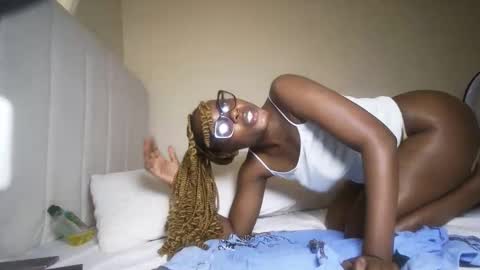 Snapshot of honey_drop1 chatting on May 26, 2026, 9:38 am honey drop online show from May 26, 2026, 9:38 am