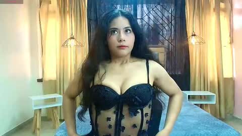 Honey Love online show from September 11, 2025, 1:44 pm
