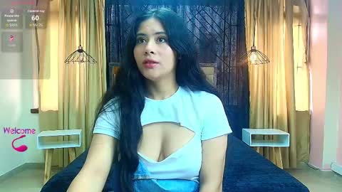 Honey Love online show from September 15, 2025, 2:17 pm