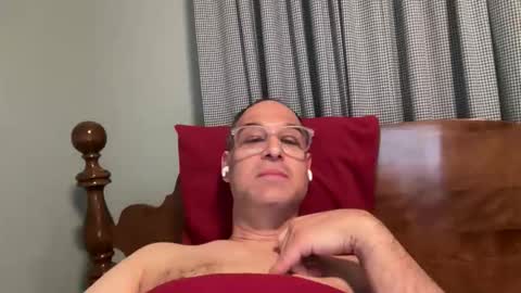 Snapshot of honey_man14 chatting on May 19, 2026, 2:51 am honey_man14 online show from May 19, 2026, 2:51 am