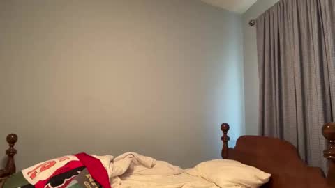 Snapshot of honey_man14 chatting on May 31, 2026, 5:31 pm honey_man14 online show from May 31, 2026, 5:31 pm