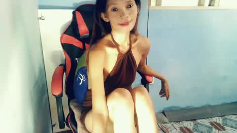 Snapshot of honey_mollyxx chatting on June 25, 2026, 11:31 pm honey_mollyxx online show from June 25, 2026, 11:31 pm