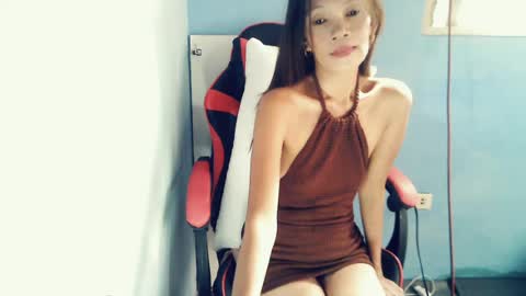 Snapshot of honey_mollyxx chatting on July 18, 2026, 12:15 am honey_mollyxx online show from July 18, 2026, 12:15 am