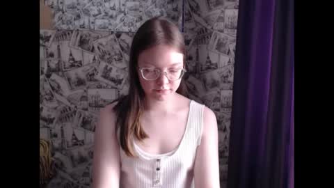 Lina online show from March 10, 2025, 12:04 pm