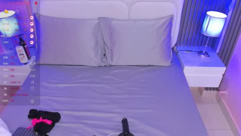 honey_sofii_ online show from March 7, 2025, 11:07 am