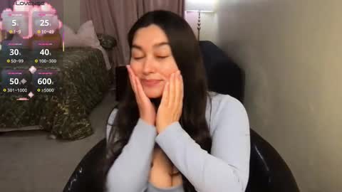 Tia online show from October 30, 2025, 5:09 am