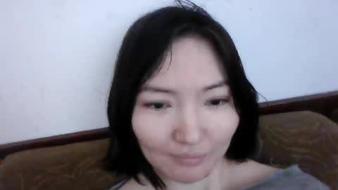 honey_yuzu online show from May 30, 2026, 5:37 am