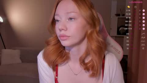 honeyautumn online show from December 21, 2025, 11:45 pm