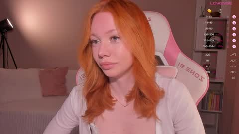 honeyautumn online show from April 14, 2026, 12:05 am