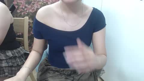 Snapshot of honeybaby2k chatting on October 22, 2025, 4:18 pm honeybaby2k online show from October 22, 2025, 4:18 pm