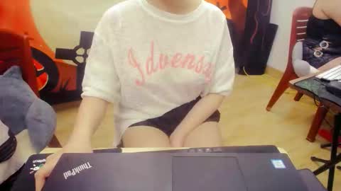 Snapshot of honeybaby2k chatting on November 4, 2025, 1:48 am honeybaby2k online show from November 4, 2025, 1:48 am