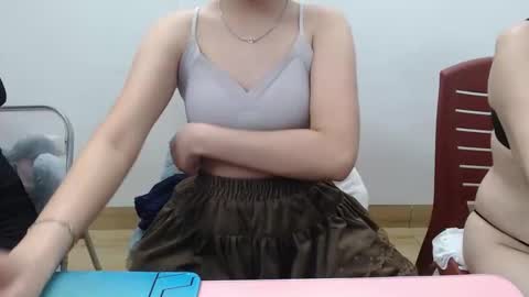 honeybaby2k online show from November 12, 2025, 2:39 pm