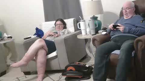 Snapshot of honeybuns344636 chatting on March 6, 2025, 10:15 pm Honey online show from March 6, 2025, 10:15 pm