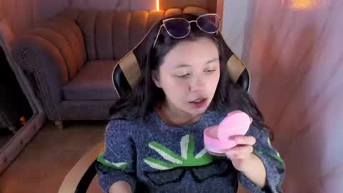 Snapshot of honeydoll_tf chatting on June 17, 2026, 1:01 pm honeydoll_tf online show from June 17, 2026, 1:01 pm