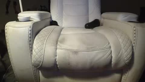 Heather Lovelace online show from September 20, 2025, 2:45 am