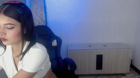 HONEY LUXE online show from February 4, 2026, 4:18 am